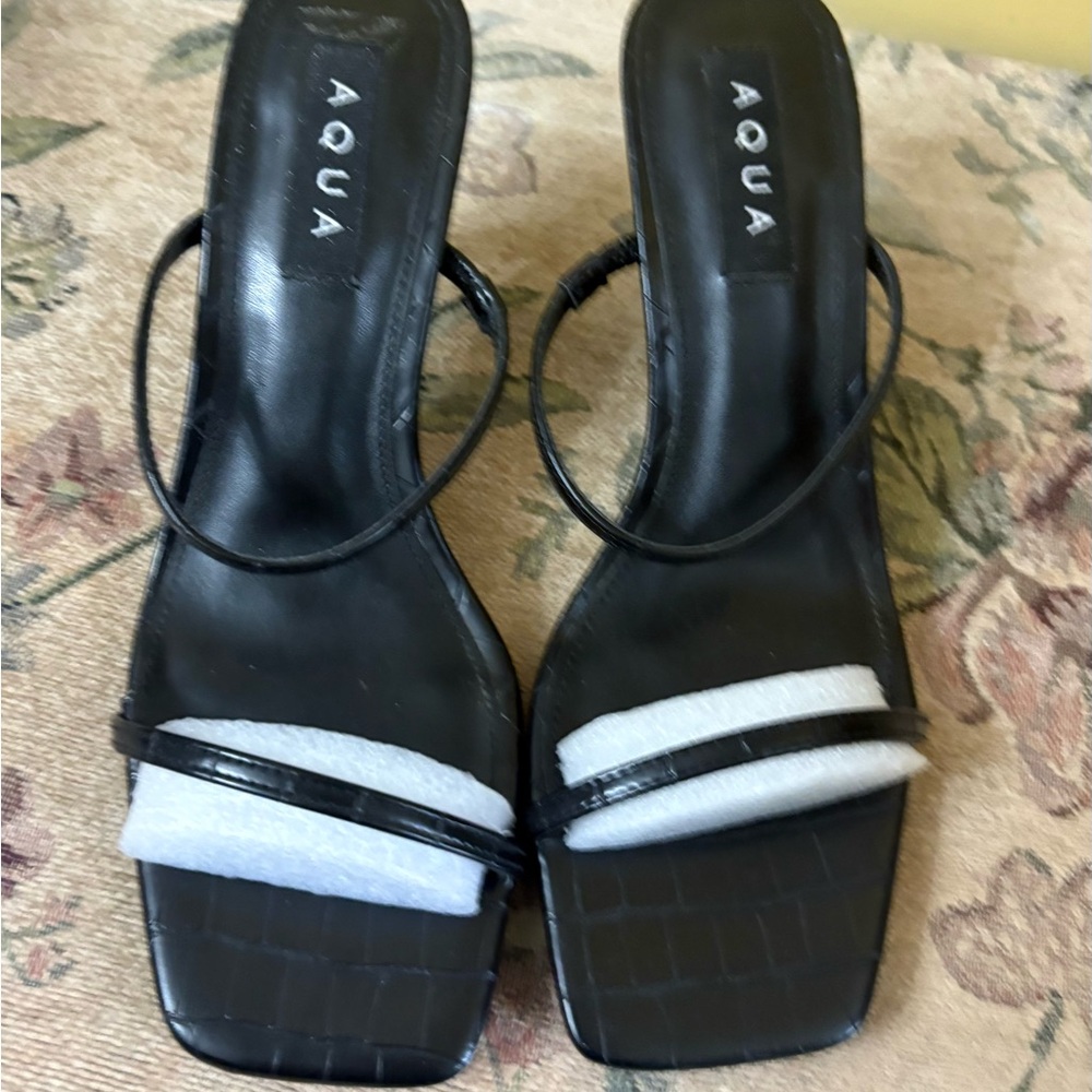 Aqua Black Strappy Heels 8.5